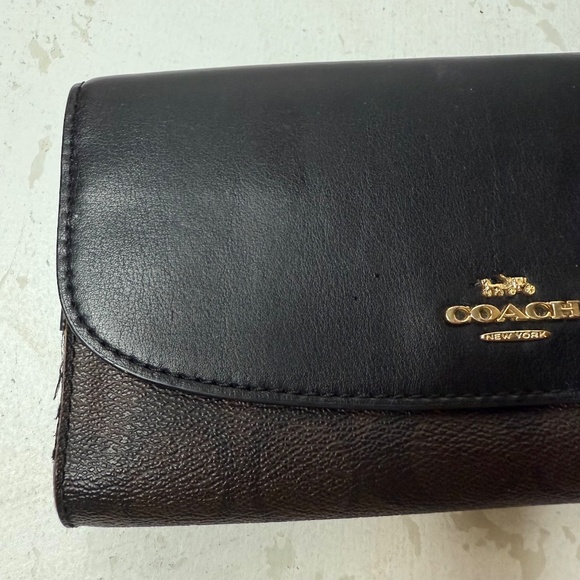 Coach F57319 Signature PVC With Leather Checkbook Wallet Brown Black - Picture 2 of 8